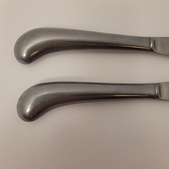 Present Stainless Table Knife Hollow Pistol Handle Set Of 2 Korea Pre-Owned - Picture 3 of 7